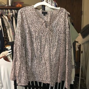 WHO WHAT WEAR cheetah blouse